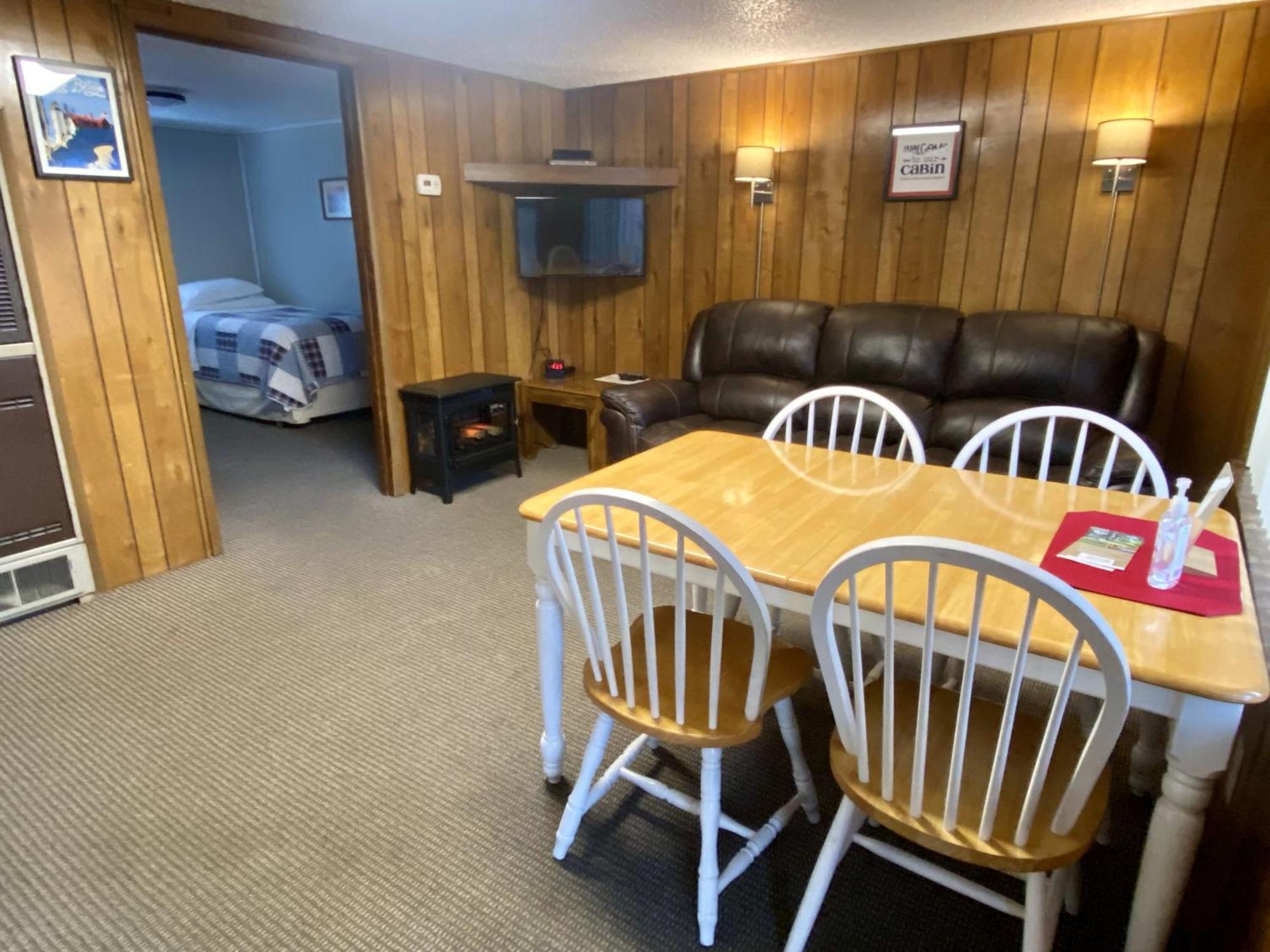 Betsie Riverside Resort Benzonia Экстерьер фото