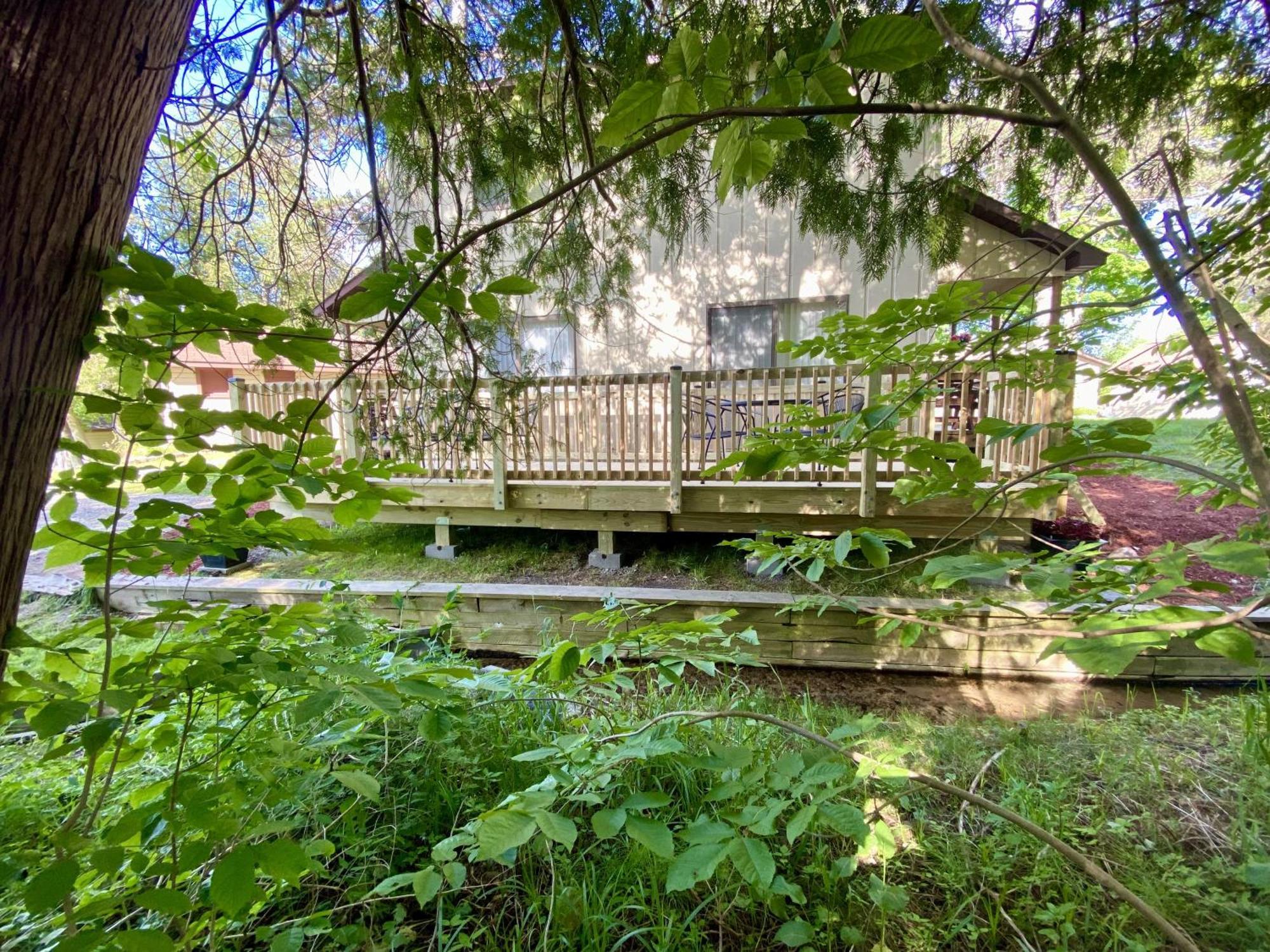 Betsie Riverside Resort Benzonia Экстерьер фото