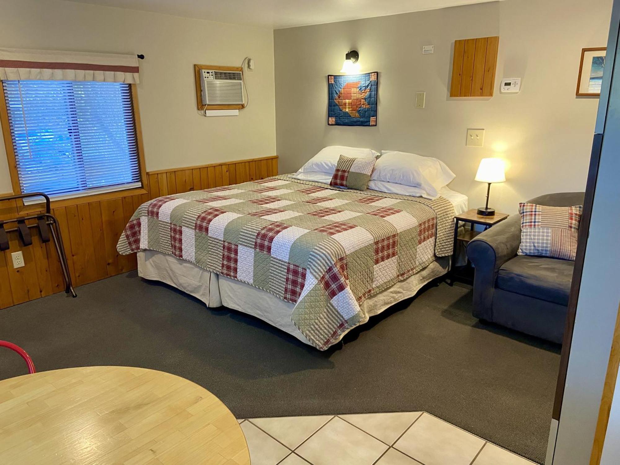 Betsie Riverside Resort Benzonia Экстерьер фото